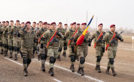 Молдавские солдаты приняли участие в репетиции военного парада в Румынии