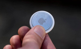 Două femei din SUA au dat în judecată Apple din cauza unui dispozitiv de urmărire