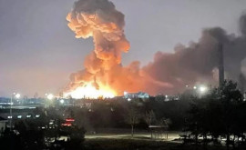 Взрывы в Украине В Сети появились кадры снятые с самолета