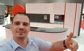Момент задержания основателя Bismobil Kitchen в кишиневском аэропорту 
