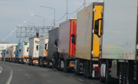 Presa rusă Mai multe camioane inclusiv din Moldova nu au fost lăsate să intre în Polonia