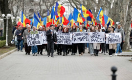 La Chișinău a avut loc un flash mob Pentru pace