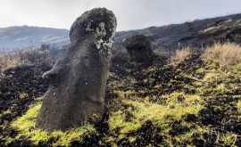Oamenii de știință descoperă o nouă statuie moai din Insula Paștelui în albia unui lac uscat