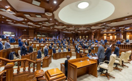 Депутаты почтили минутой молчания память о жертвах войны на Днестре