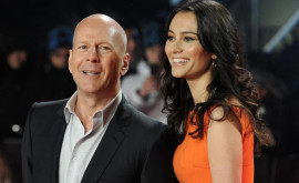 Soția lui Bruce Willis a rugat paparazzi să stea departe de actor