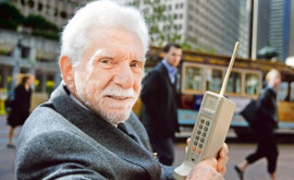 День в истории 50 лет назад был совершен первый звонок по мобильному телефону