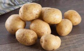 На рынке Молдовы появился дорогой импортный картофель урожая2023