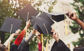 Молдавские студенты смогут получить диплом по двум специальностям