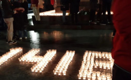 В Кишиневе зажгли свечи в память о каждом дне Великой Отечественной войны