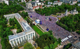 Imagini impresionante cu mulțimea care sa adunat la Adunarea Moldova Europeană