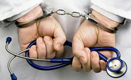 Un medic din Fălești riscă până la 3 ani de închisoare pentru malpraxis