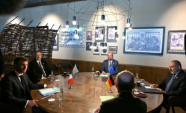 В Молдове завершилась встреча АлиевПашинянМишельМакронШольц