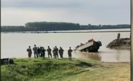 O blindată a Armatei Române sa scufundat în Dunăre în timpul exercițiilor militare NATO