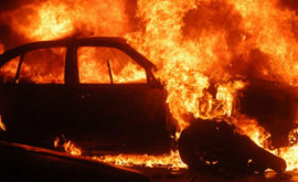 Автогонки под мостом на Телецентре привели к возгоранию автомобиля
