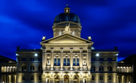 200 швейцарских парламентариев разбудили и вызвали голосовать ночью