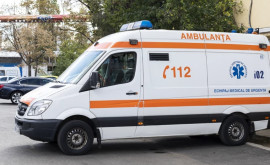 40 de angajați de pe ambulanță ajunși la pensie ar putea fi concediați Reacția CNAMUP