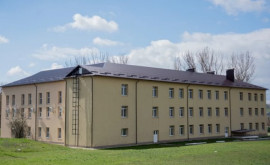 В селе Шурь обновили крышу гимназии
