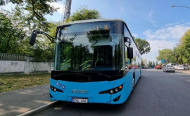 În august pe rutele din suburbiile capitalei vor circula suplimentar 50 de autobuze