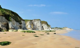 В Англии эвакуировали целый пляж что послужило причиной тревоги