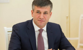 Dosarul fostului șef SIS Vasile Botnari pus pe pauză