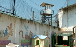 В тюрьмах Молдовы три женщины отбывают наказание со своими малышами