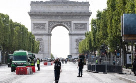 Franţa interzice artificiile pentru populaţie de Ziua Naţională