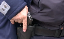 В Сынжерей кадастровый инспектор пригрозил женщине пистолетом