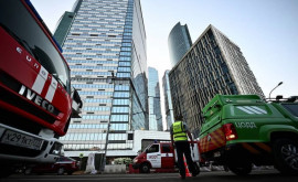 Москву атаковали беспилотники Один из них вновь попал в бизнесцентр