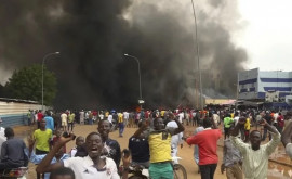 Franța a anunțat evacuarea cetățenilor francezi din Niger 