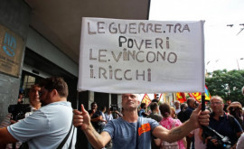 Italia stă pe un butoi cu pulbere Guvernul a tăiat ajutoarele sociale