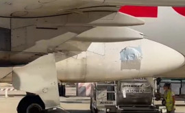 De necrezut cum au zburat pasagerii unui avion peticit cu bandă adezivă