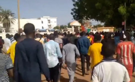Студенты в Нигере вышли на массовое шествие против санкций ECOWAS 