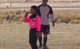 Мальчик из Боливии стал одним из самых юных арбитров в мире