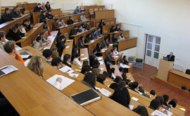 Mai mulți studenți în acest an în universităţile din Moldova 