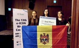 Две ученицы из Молдовы заняли 2е место на конкурсе мобильных приложений в Южной Корее