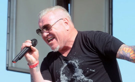 Steve Harwell fostul solist al trupei Smash Mouth a murit 