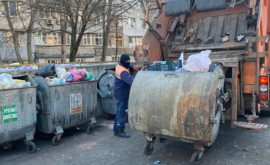 Контейнеры для хранения мусора в столице отремонтированы