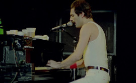Lucrurile deținute de Freddie Mercury vîndute la licitație cu cît a fost vîndut faimosul pian
