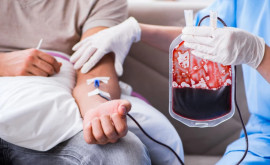 Rezervele de sînge stocate la Centrul Național de Transfuzie sînt în scădere