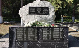 În Moldova a fost inaugurat un nou monument în memoria victimelor Holocaustului 