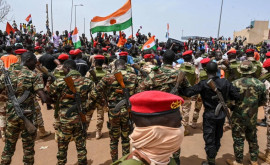 Franța șia evacuat ambasadorul din Niger 