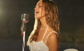 Iulia Beregoi a lansat un cover pentru o piesă a artistei sale preferate