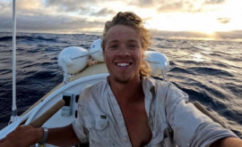 Un bărbat a fost salvat de o navă de croazieră din mijlocul Pacificului