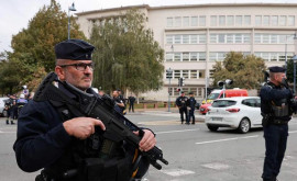 Atac la o școală din Franța Suspectul a jurat credință ISIS