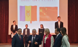 Посол Китая посетил Теоретический лицей художественного профиля Михаил Березовский 