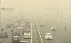 New Delhi cel mai poluat oraş din lume este învăluit întro ceaţă toxică