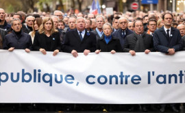 La Paris peste 100 de mii de persoane au participat la un marș împotriva antisemitismului