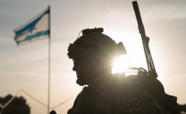 Armata Israelului atacă Gaza din direcția nord și sud