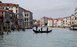 Veneţia va impune o taxă de intrare şi plafon de vizitatori începând din aprilie 2024