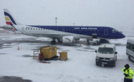 В аэропорту Кишинева показали заснеженную взлетную полосу рейсы задерживаются